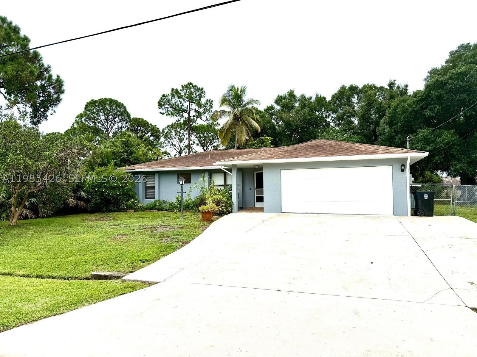 210 SW Voltair Ter – photo 1