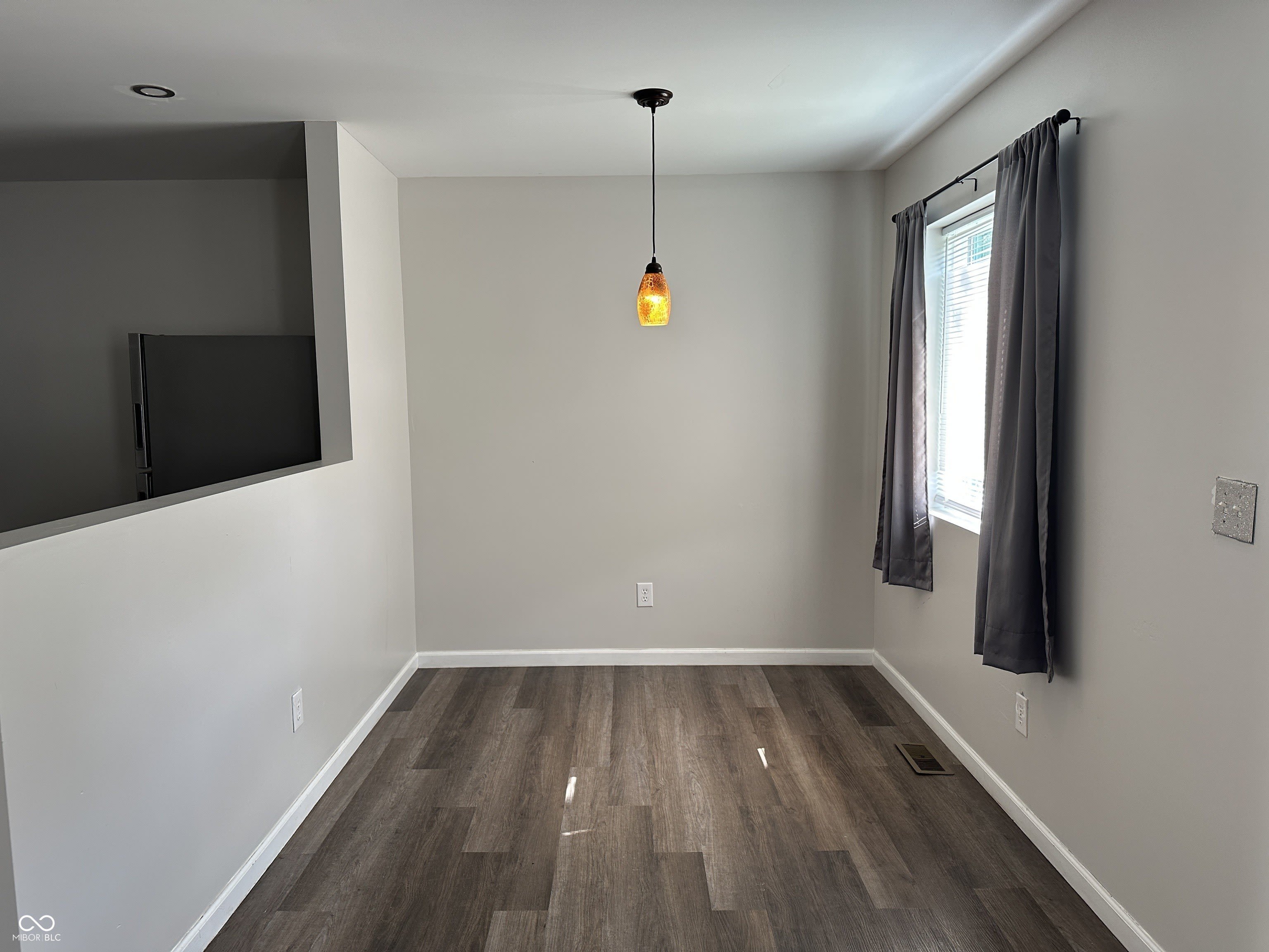 2921 N Dearborn Street – photo 2