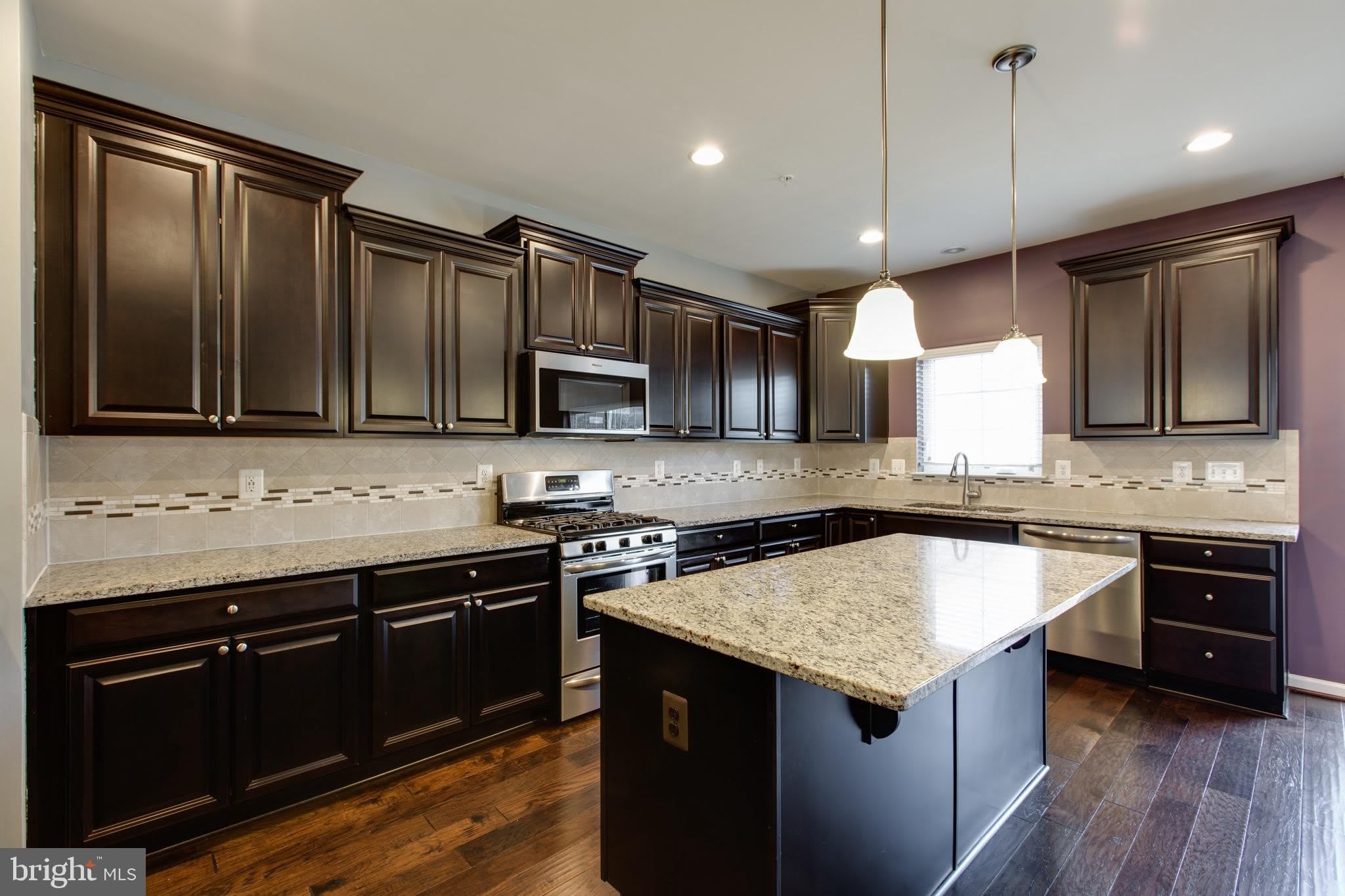 1314 HAWTHORN Drive – photo 2