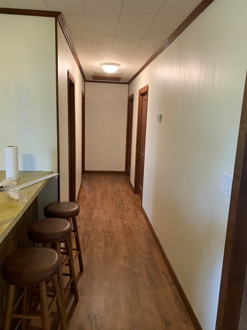 **Move-In Ready 3BR/1BA Block Home with Fully Renovated Bathroom** – photo 4