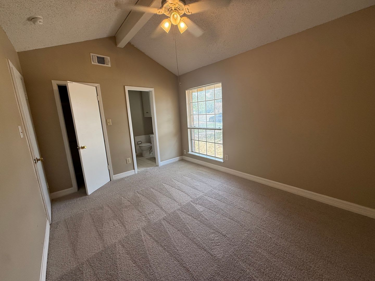 1510 Glen Burnie Dr 3 Beds 1 5 Bath 1795 – photo 4