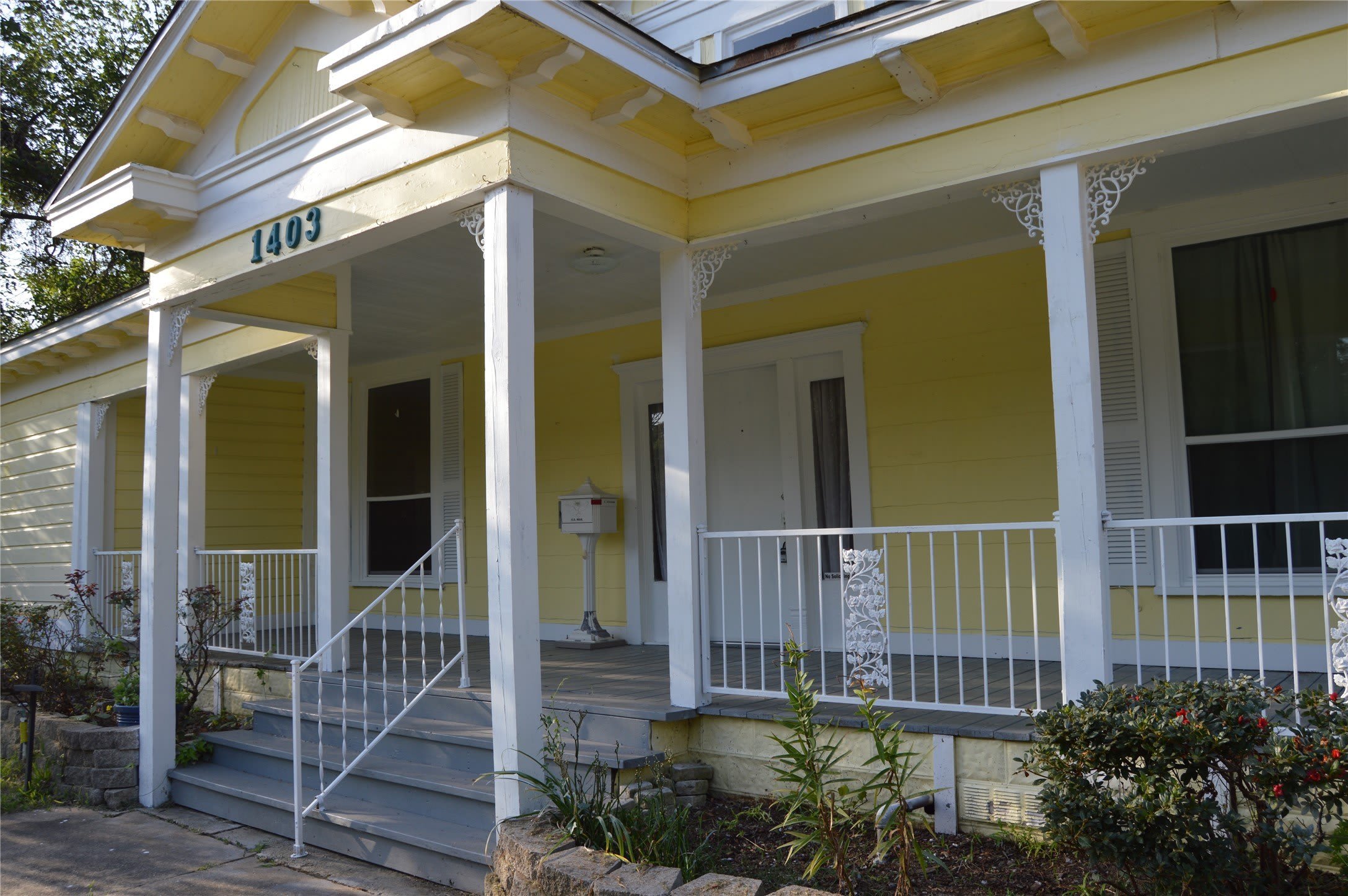 1403 Bonham Street – photo 2