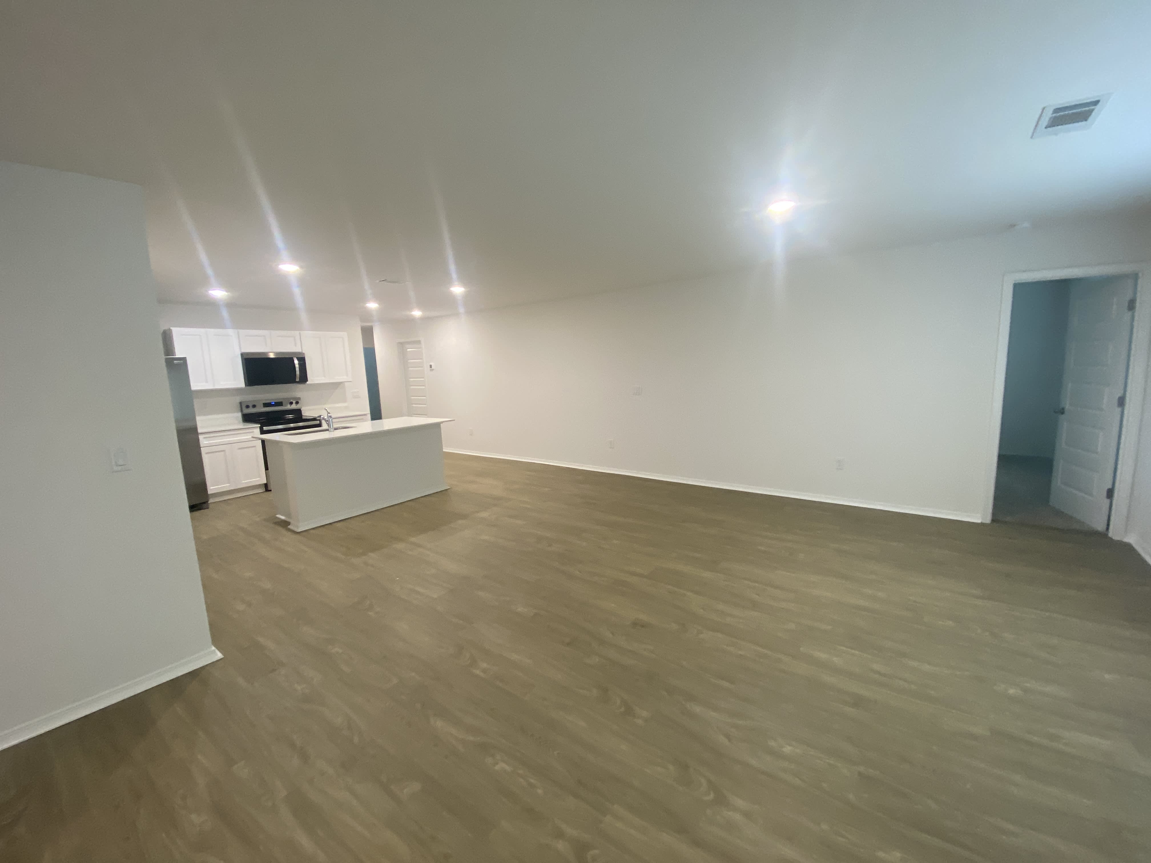 103 E Fredonia Ct – photo 4