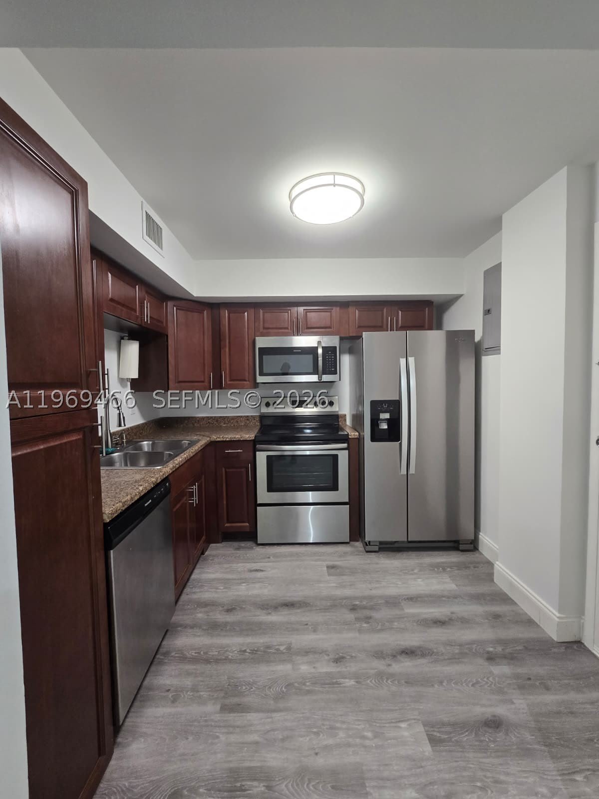 6500 Cypress Rd – photo 1