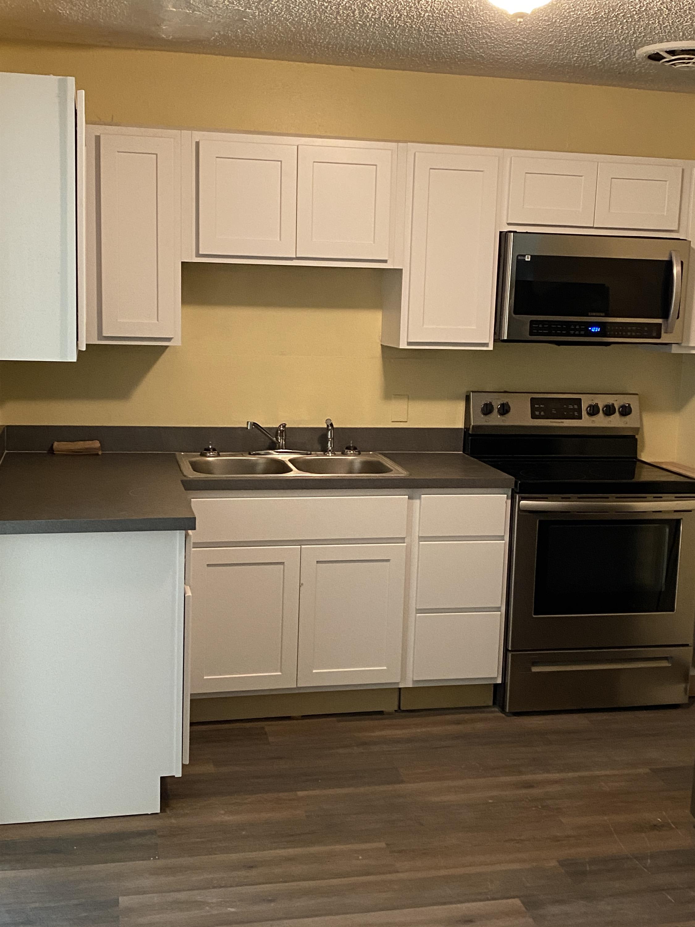 4910 Rhode Island Drive North – photo 2