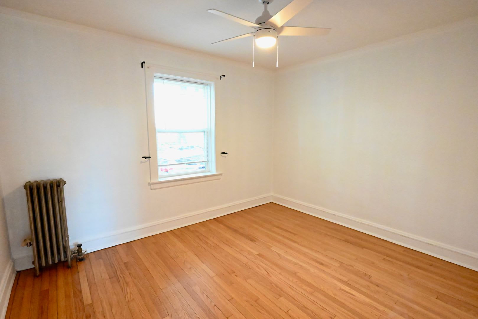 2421 West Ardmore Avenue – photo 4