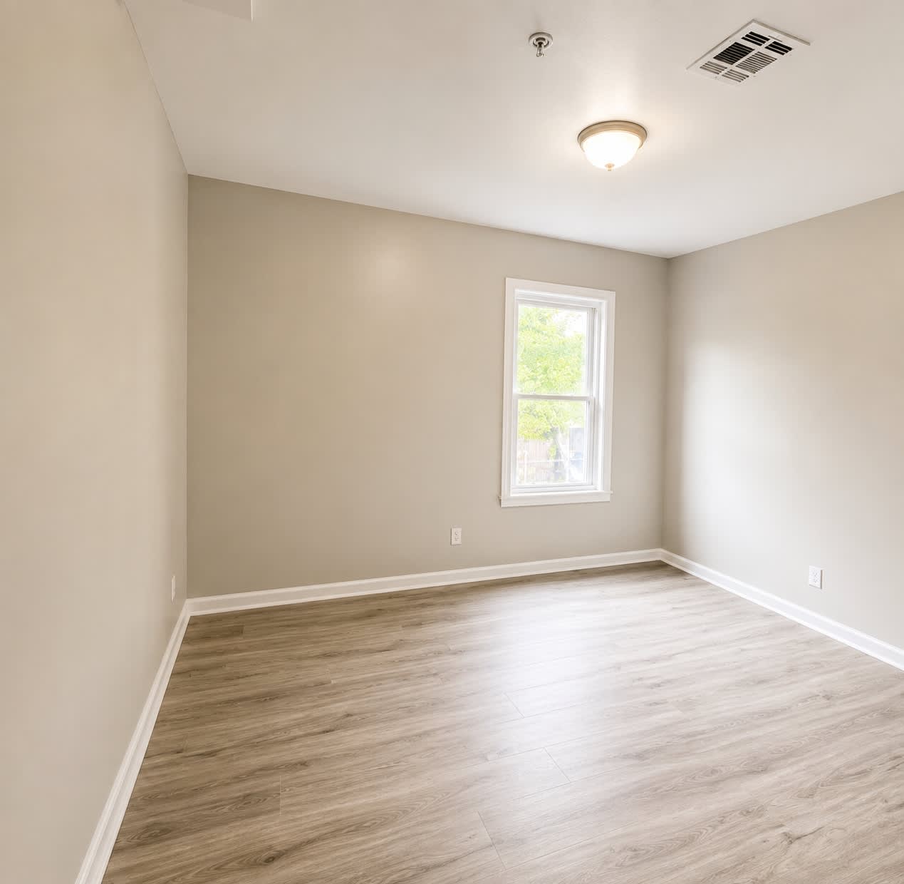 493 Irvine Turner Boulevard – photo 5