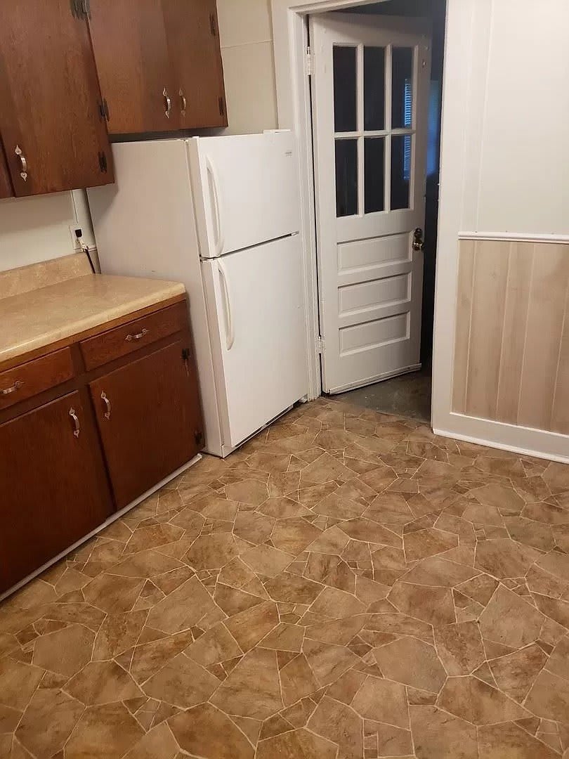 500 Off First Months Rent – photo 3
