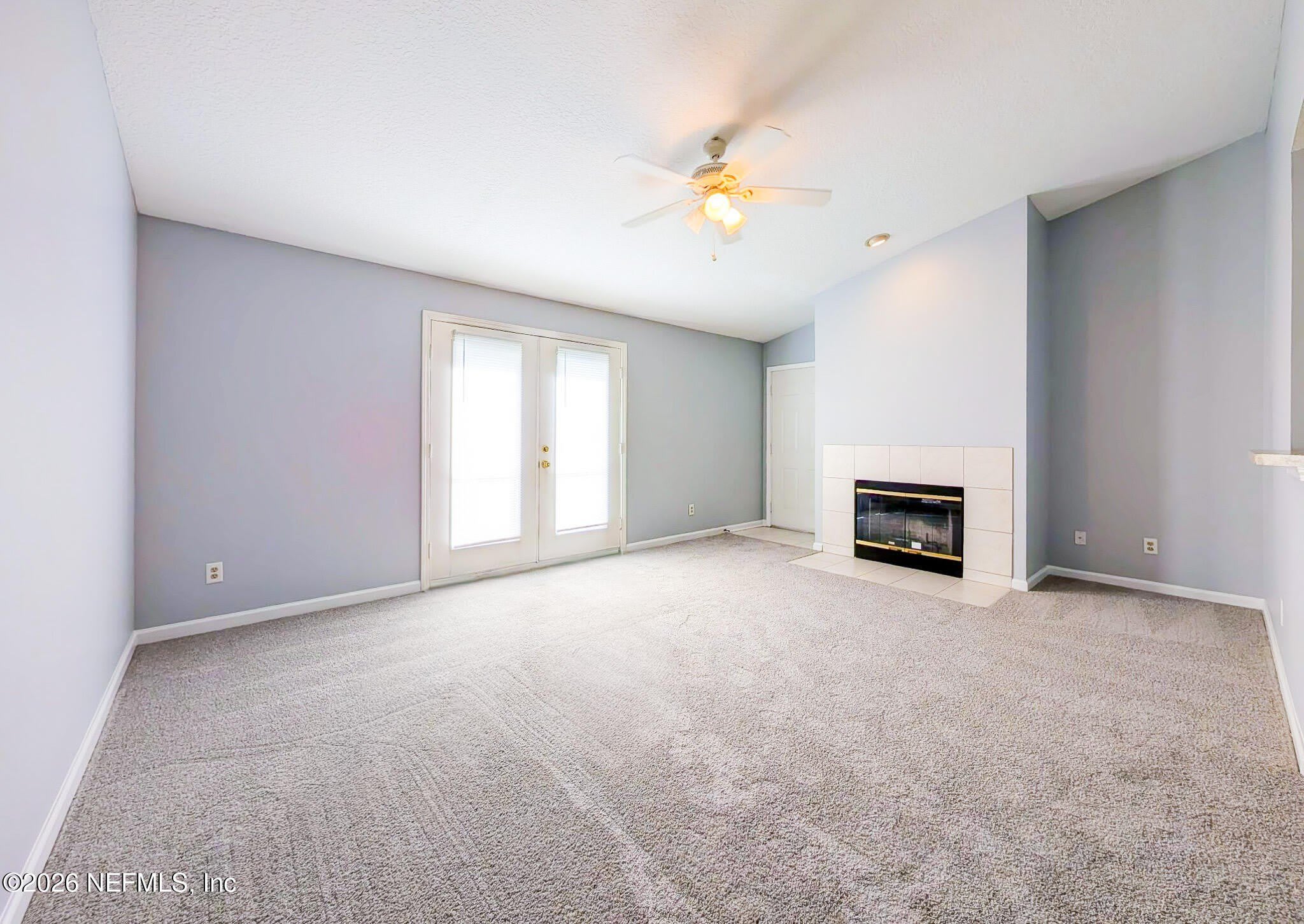 13715 Richmond Park Drive N – photo 4