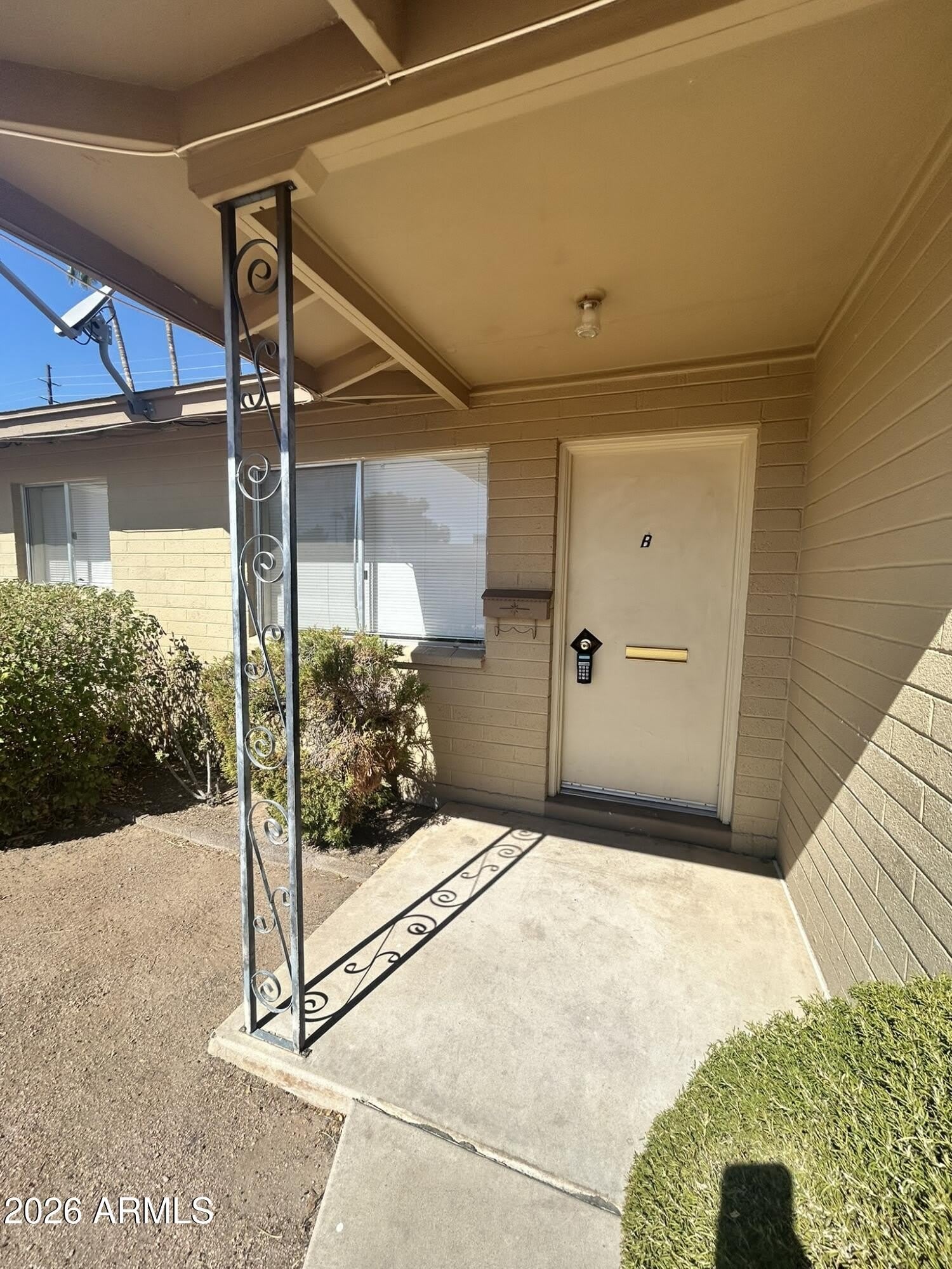 5233 E University Drive – photo 1