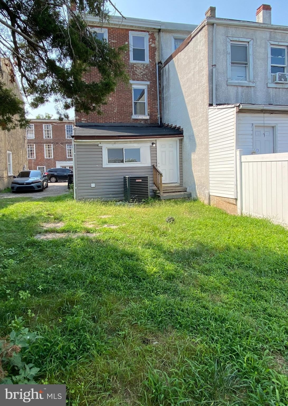 220 PEARL Street – photo 4