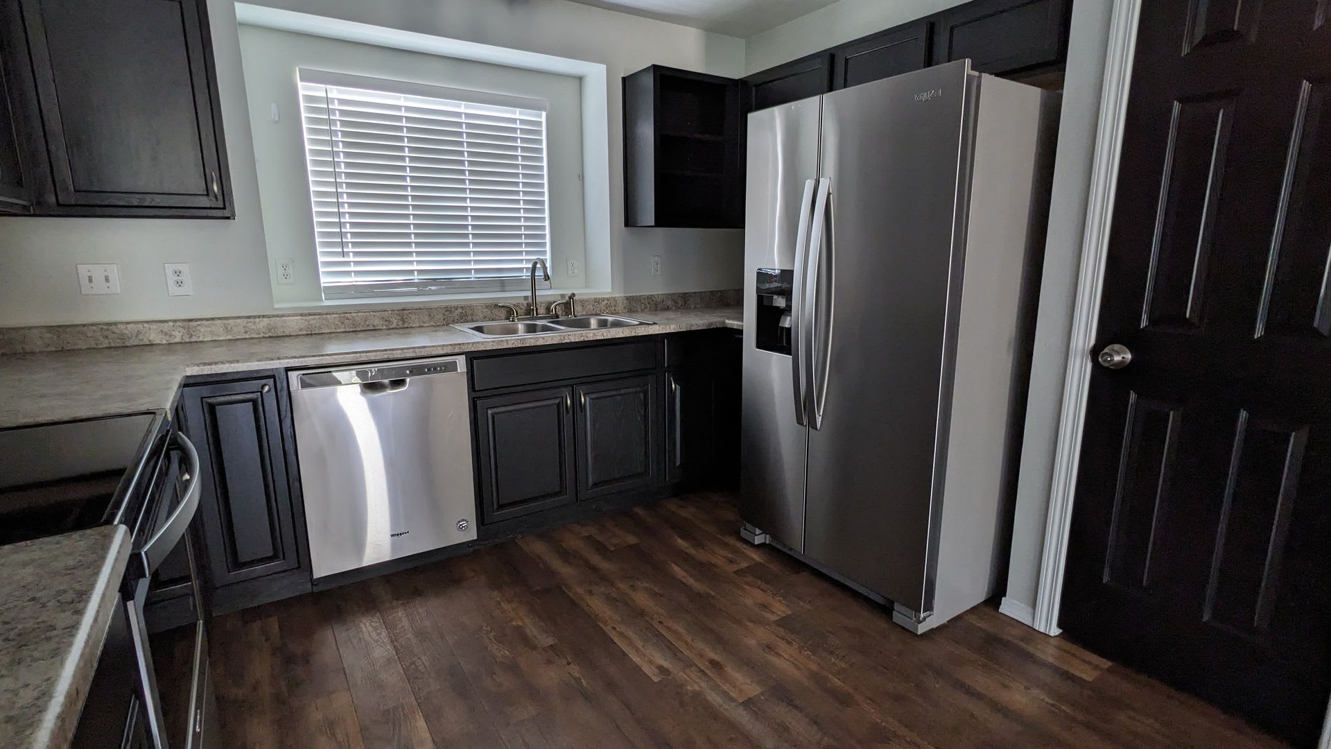 RANCH 4 BED/2 BATH WITH FINISHED BASEMENT AND 2 CAR GARAGE! – photo 5