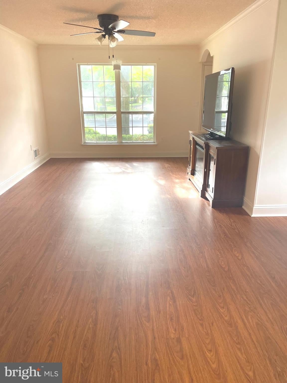 62 Gregory Lane – photo 3