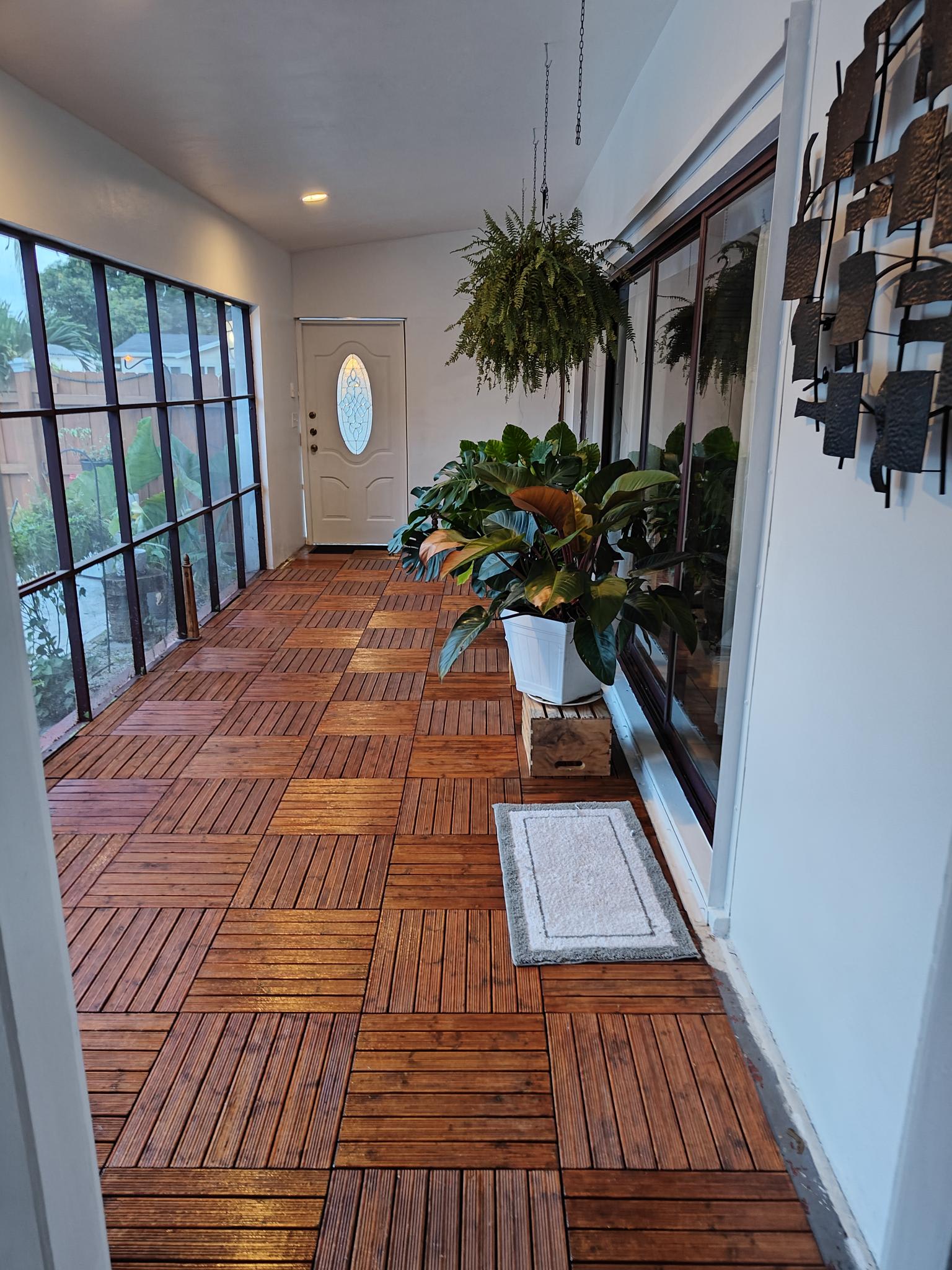 2835 Dewey Street – photo 1