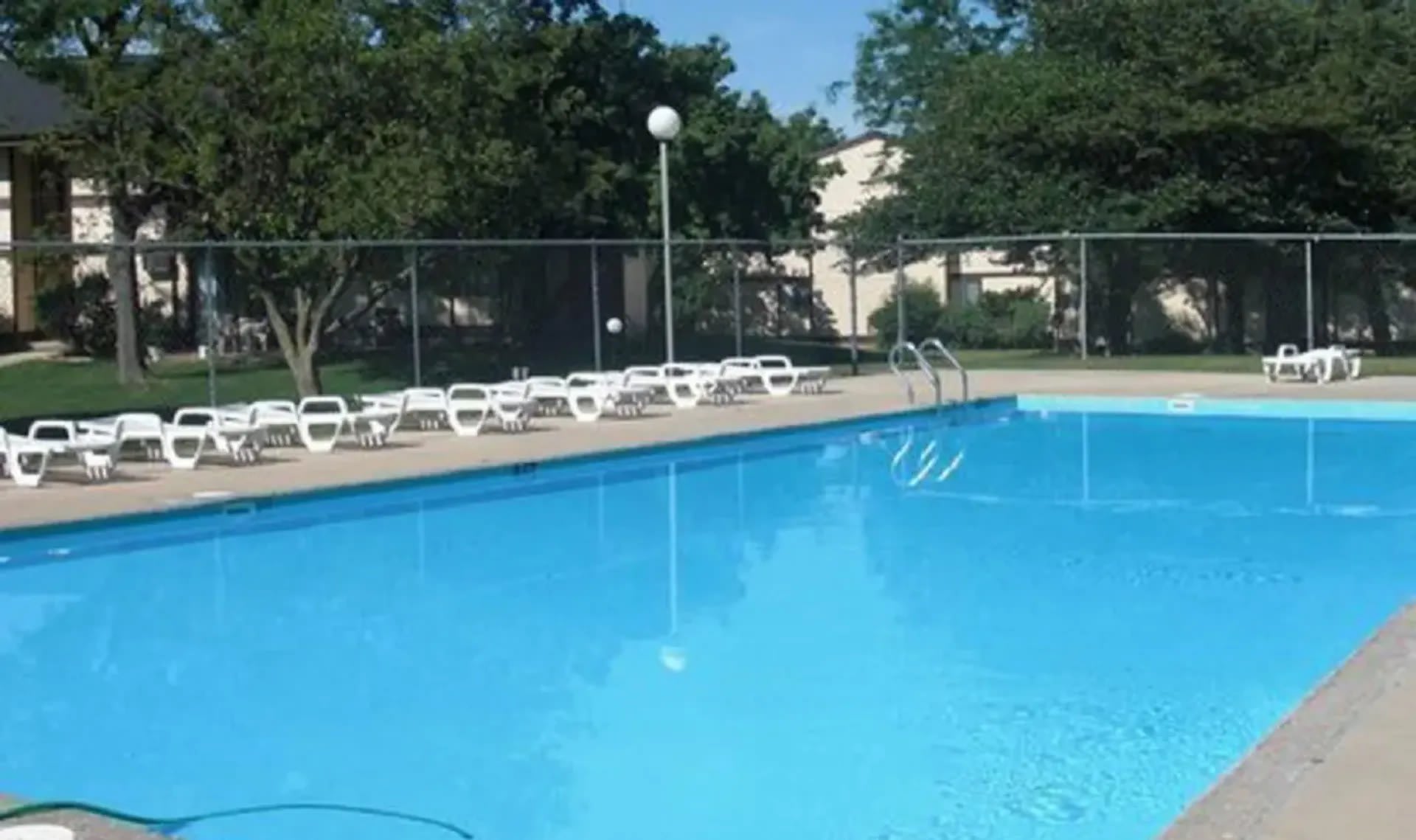 The Meadows Apartments – photo 5