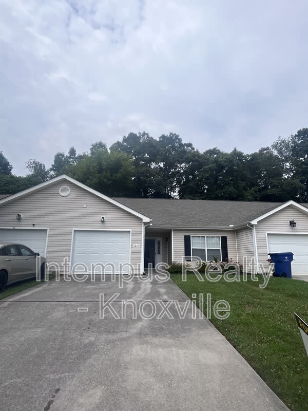 1013 Ashley Michelle Ct – photo 1