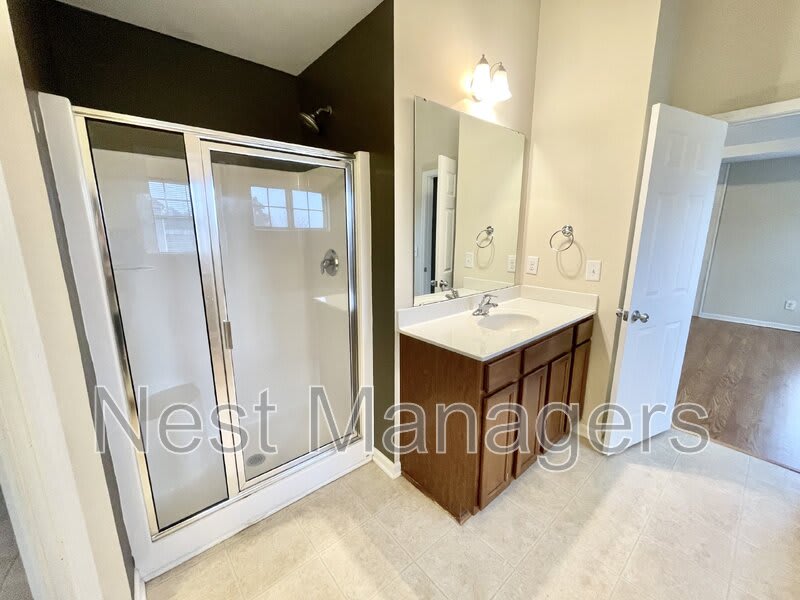 311 Highgrove Dr – photo 5