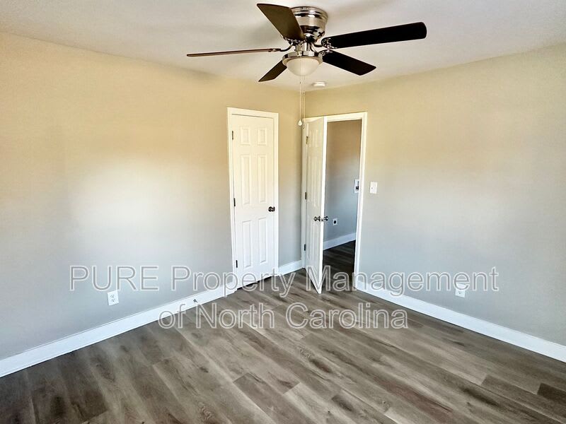 920 Holt St – photo 2