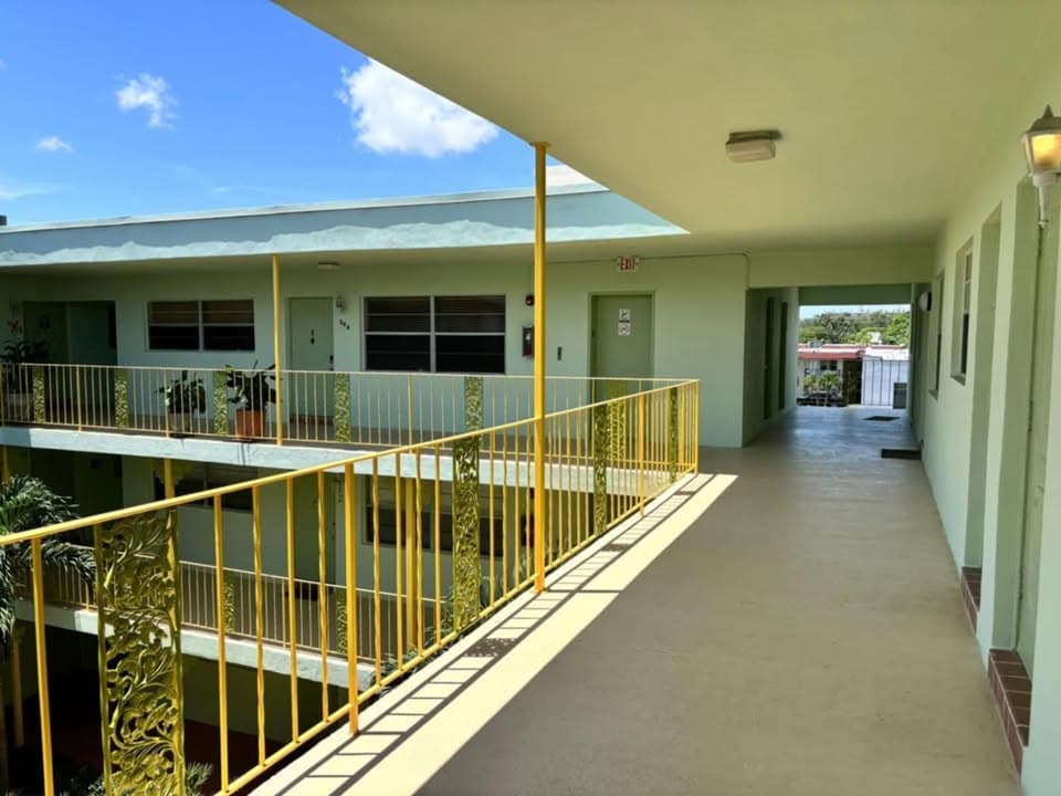 2031 Dewey St – photo 3