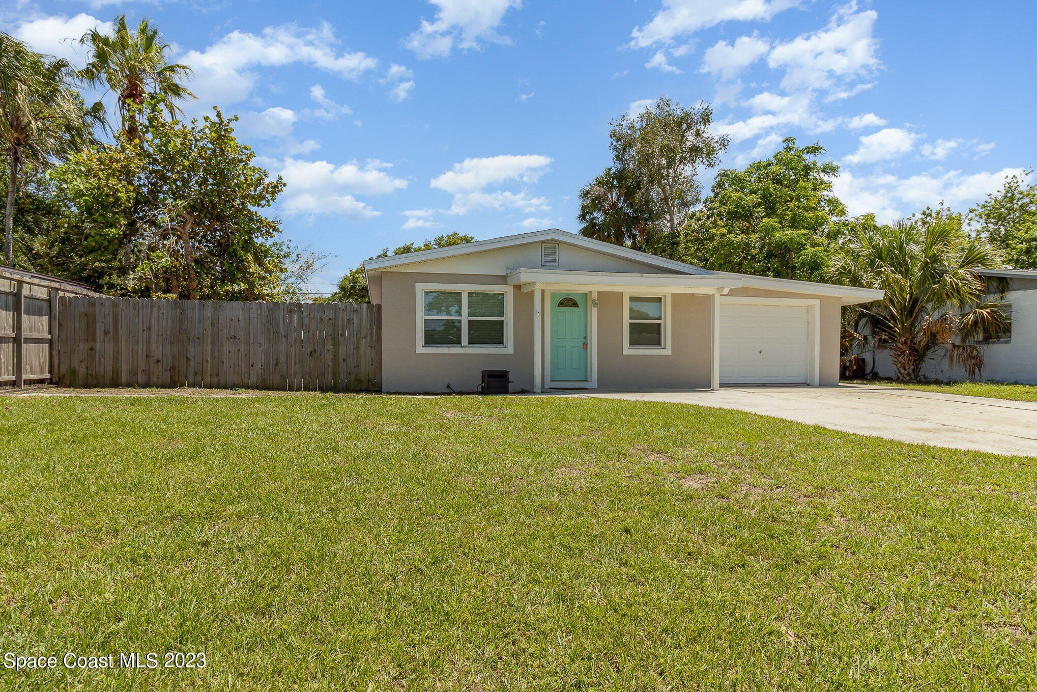 2567 Pepper Avenue – photo 2