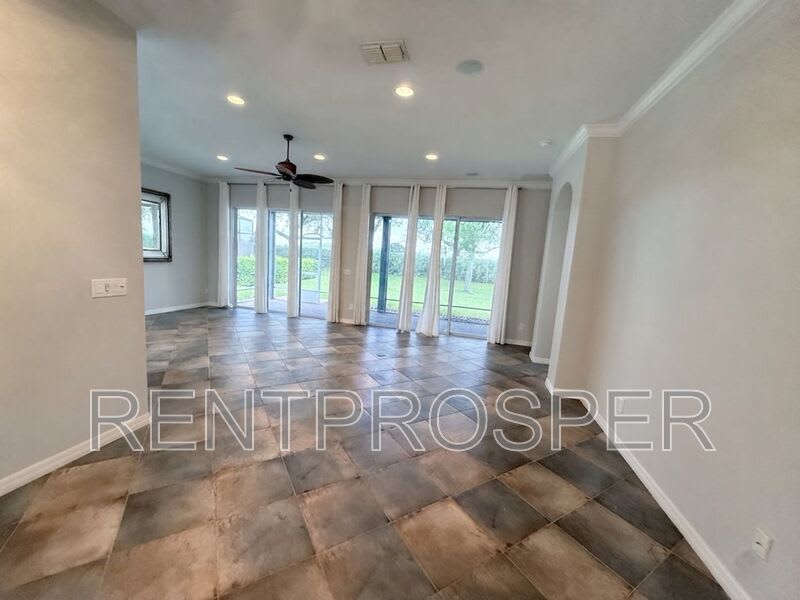 129 Crepe Myrtle Dr – photo 4