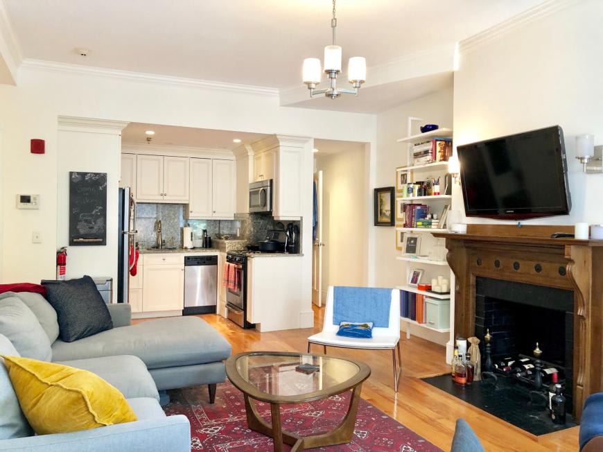 247 Newbury St. – photo 3