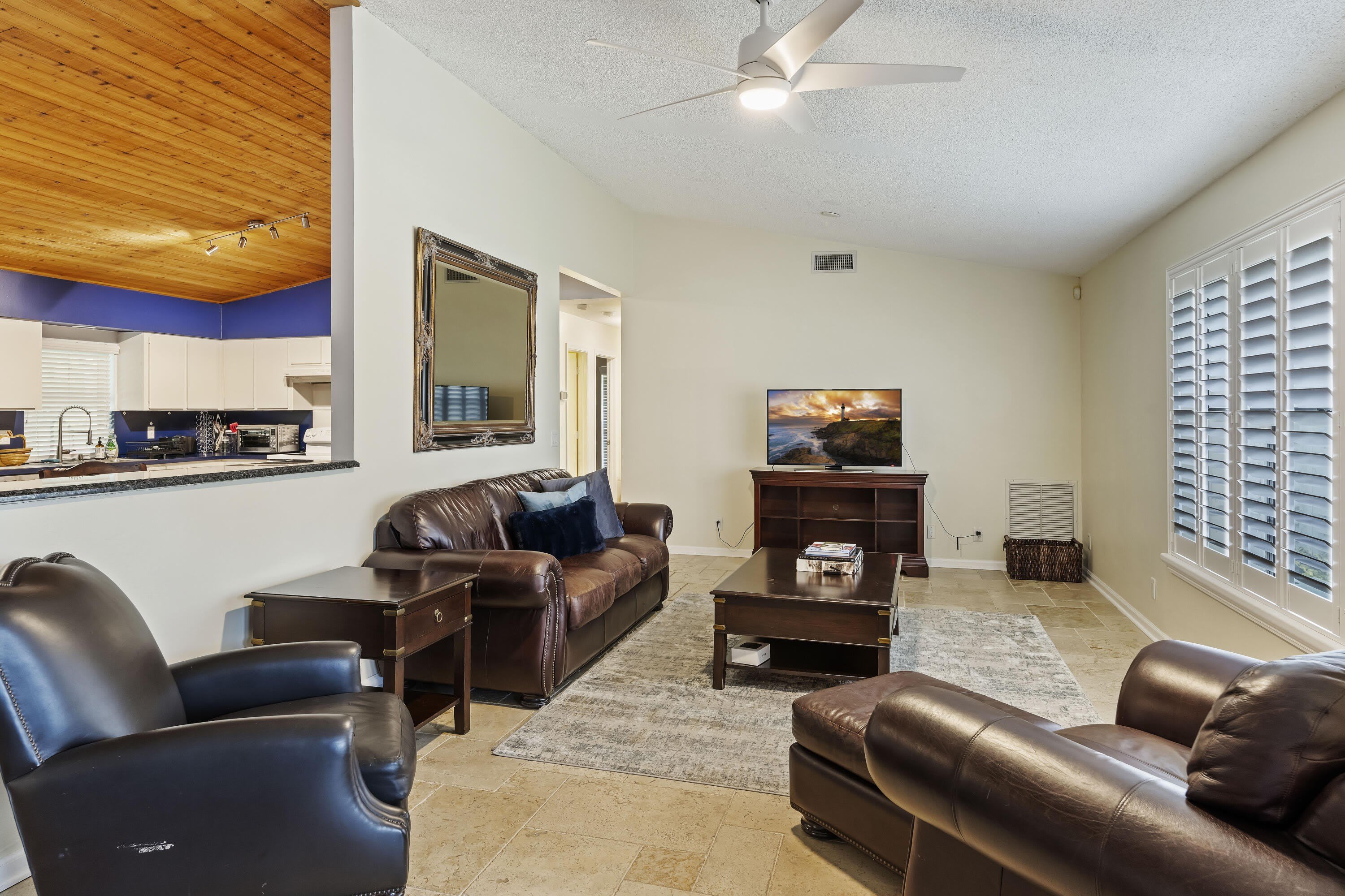 756 Juniper Place – photo 2