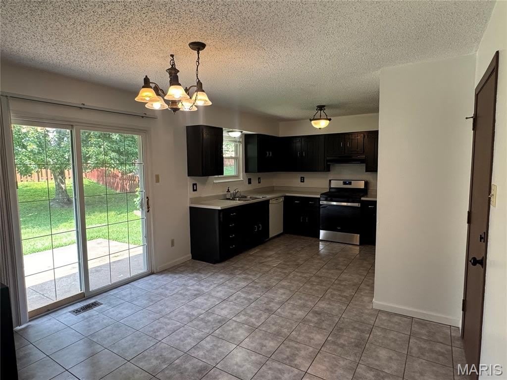 7 Armitage Drive – photo 4