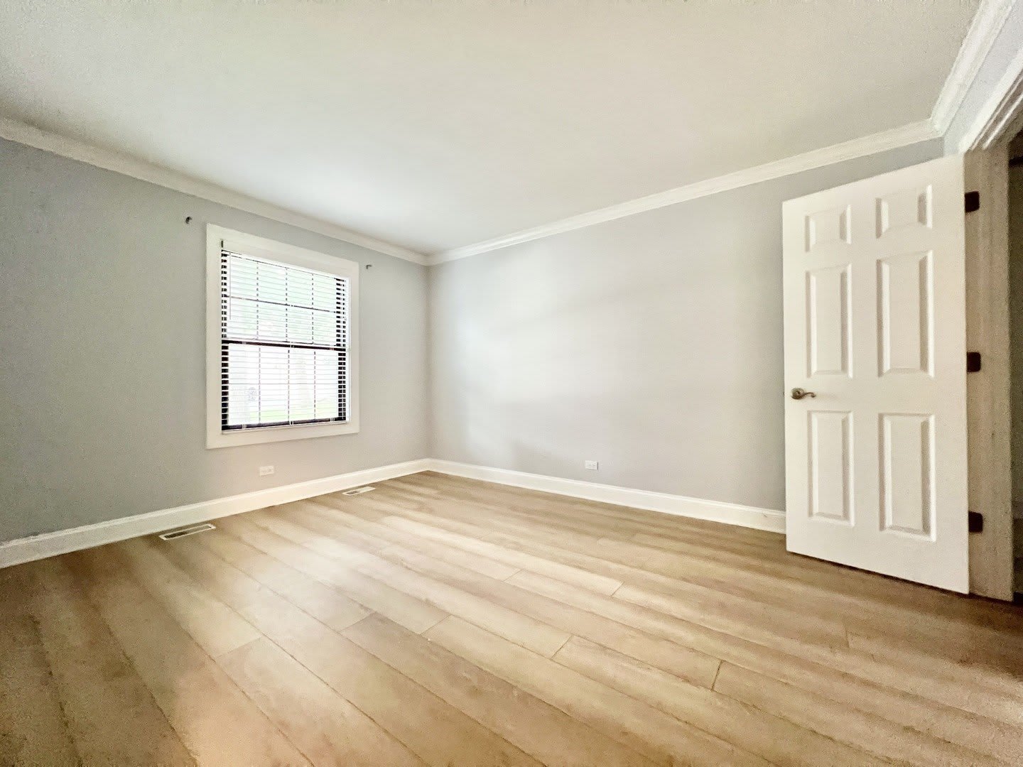 1166 Buckingham Road – photo 4