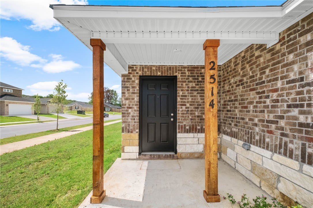 2514 E Meramec Street – photo 2
