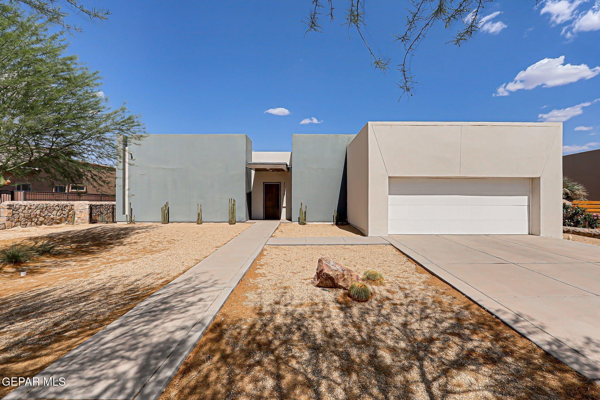 5708 Valley Laurel Street – photo 1