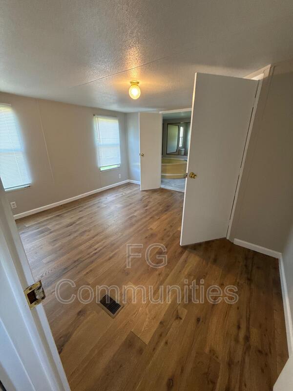 3608 Shady Acres Ln Lot 22 – photo 4