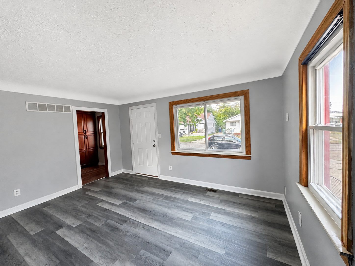 1773 Russell Avenue – photo 4