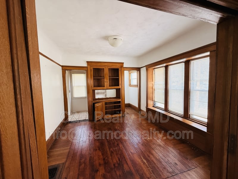 10749 Hull Avenue – photo 3