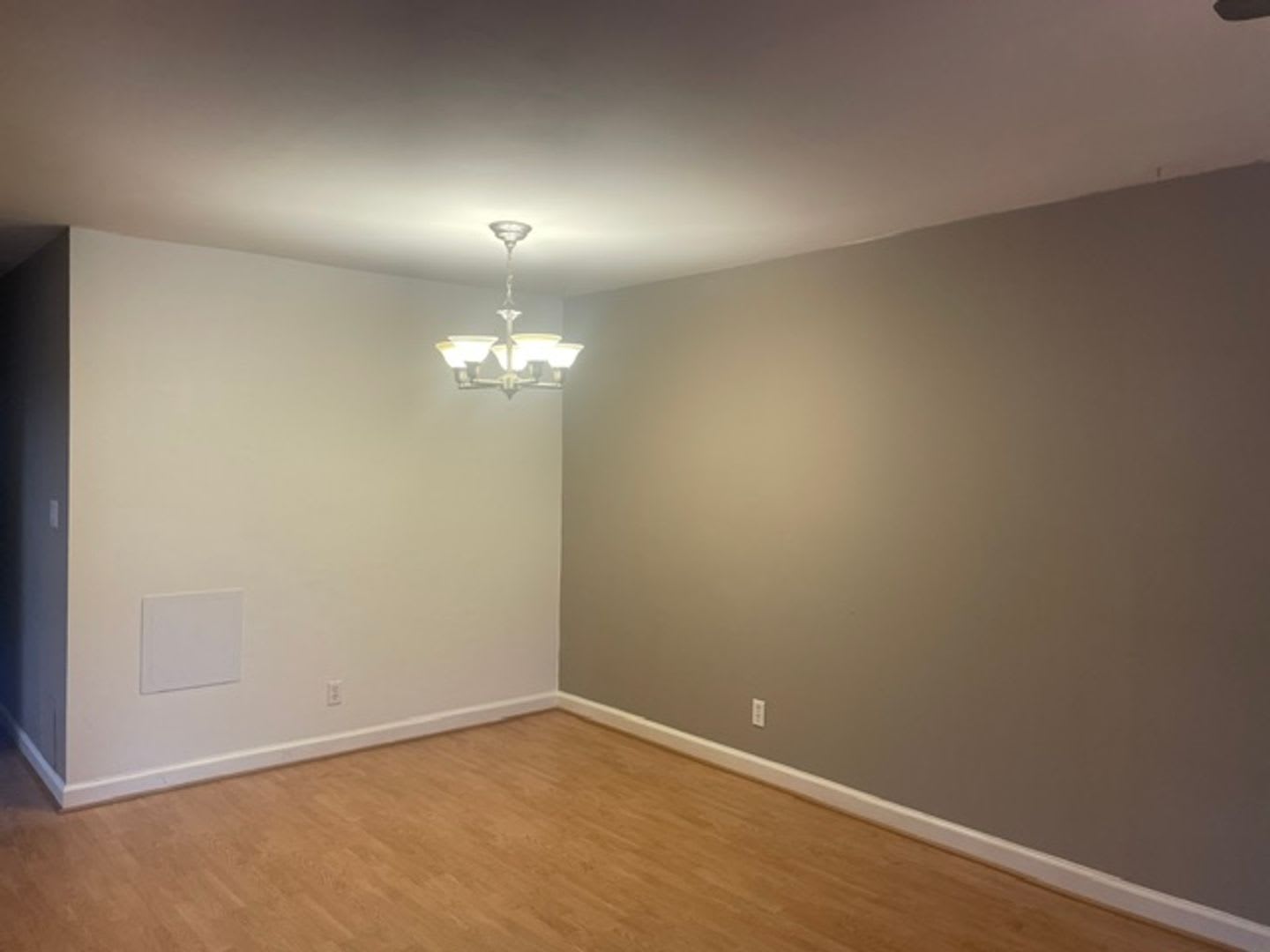 Convenient Location Near Wake Forest and Coliseum – photo 4