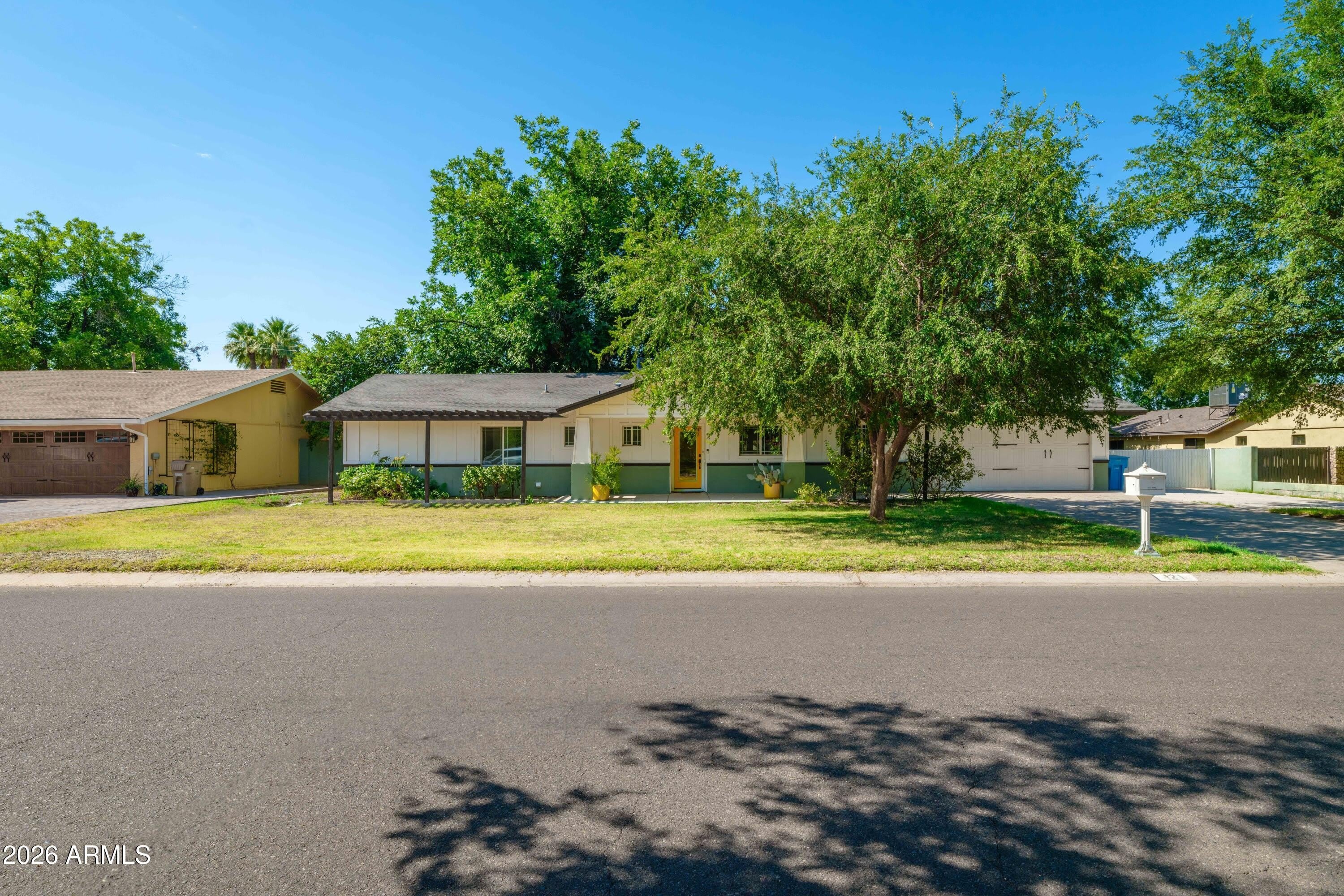 121 W ORCHID Lane – photo 1