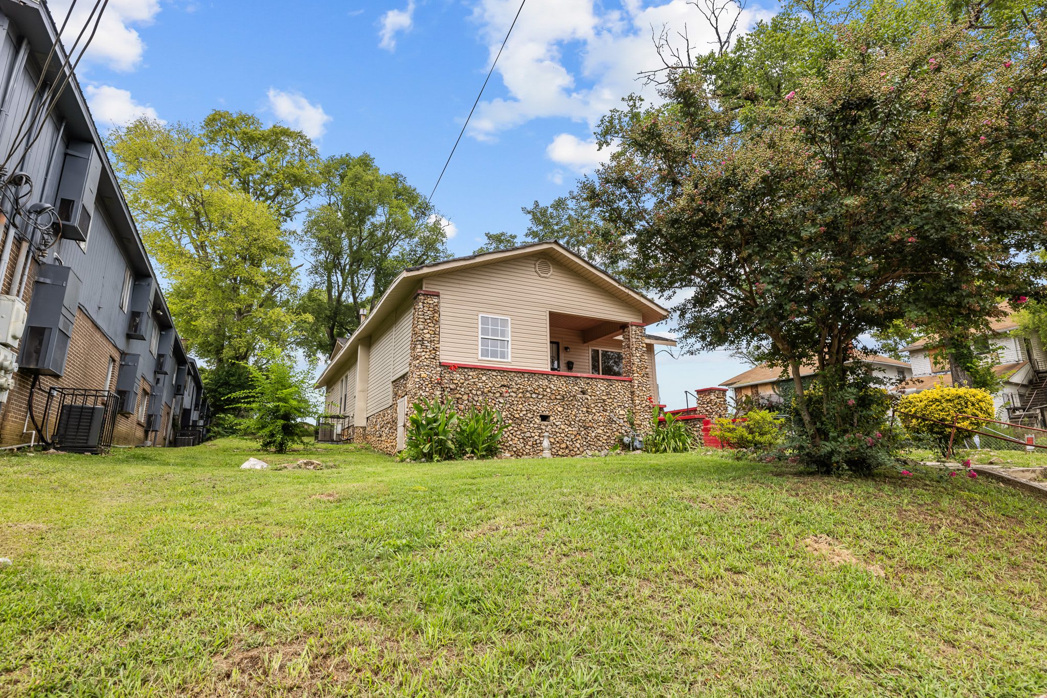 2320 Court R – photo 4