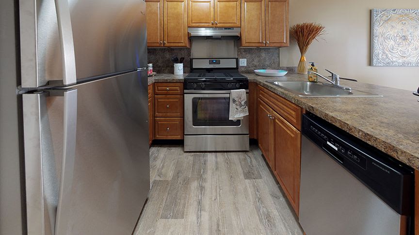 Lakeview Apartments – photo 5