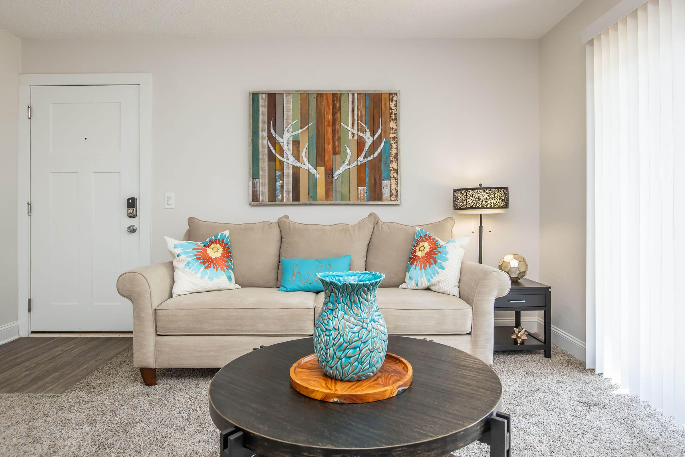 Nob Hill Apartment Homes – photo 2