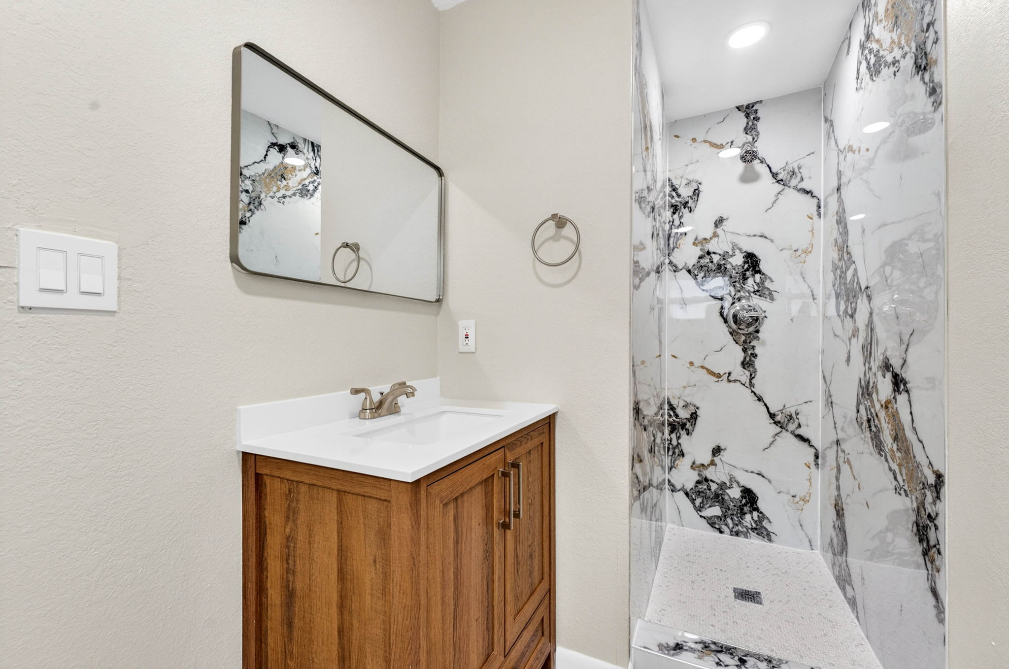 3707 West Gray Street – photo 5