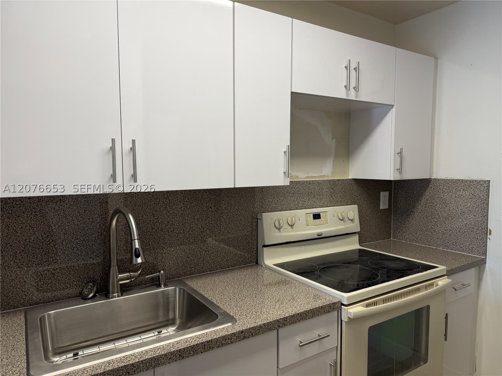 6055 W 19Th Ave – photo 5