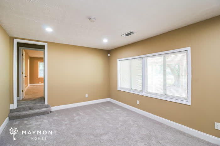 325 Longview Road – photo 4