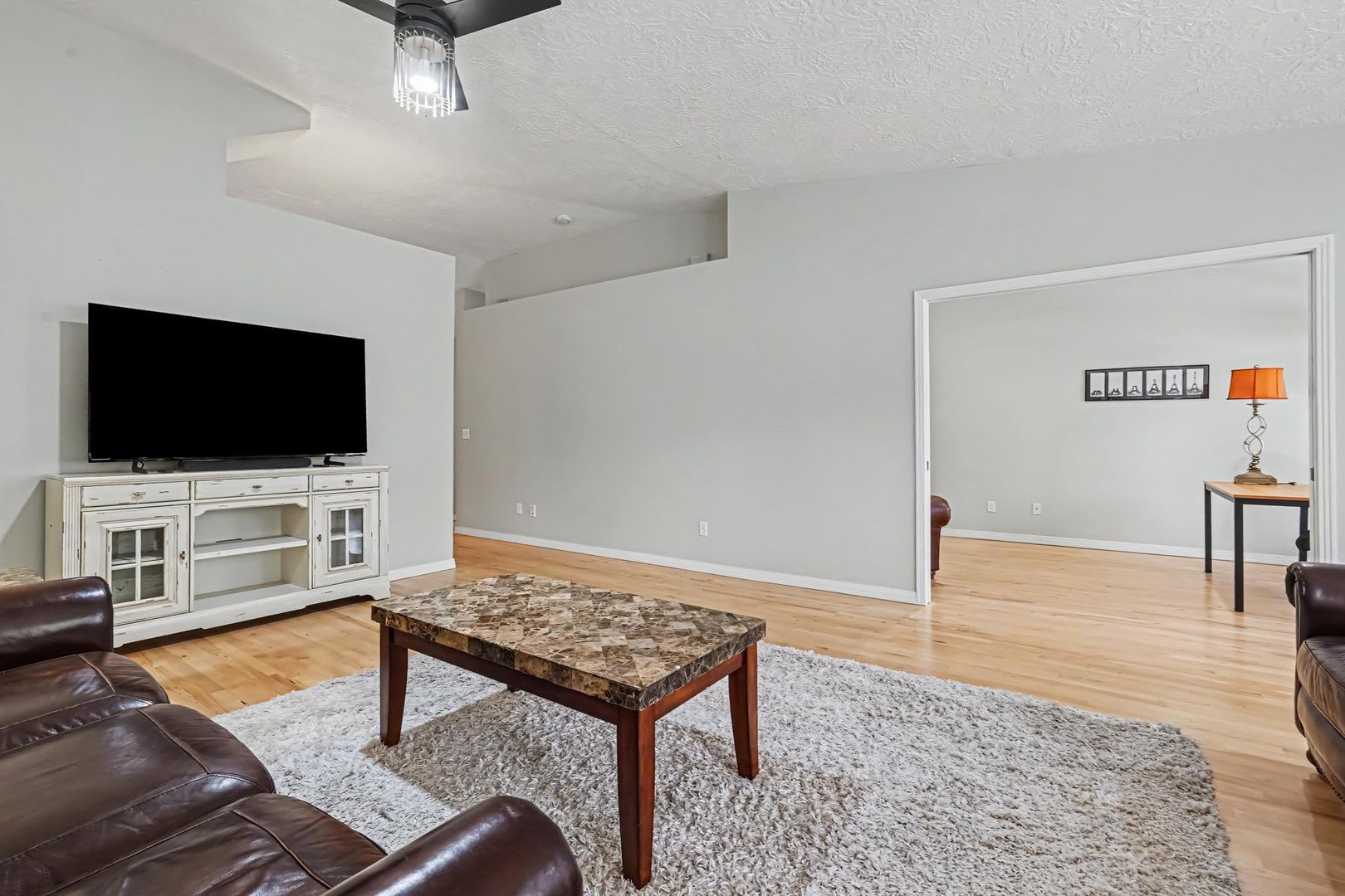 Luxury Single Level Home Near The Boise River Office 3 Car Garage – photo 4