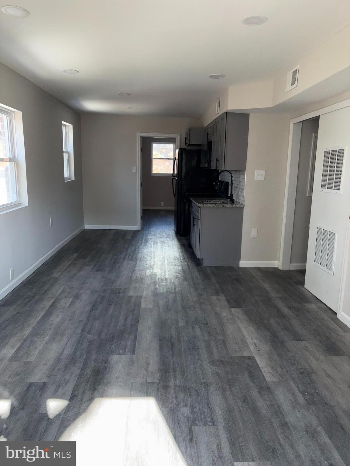 105 DEVEREAUX Avenue – photo 2