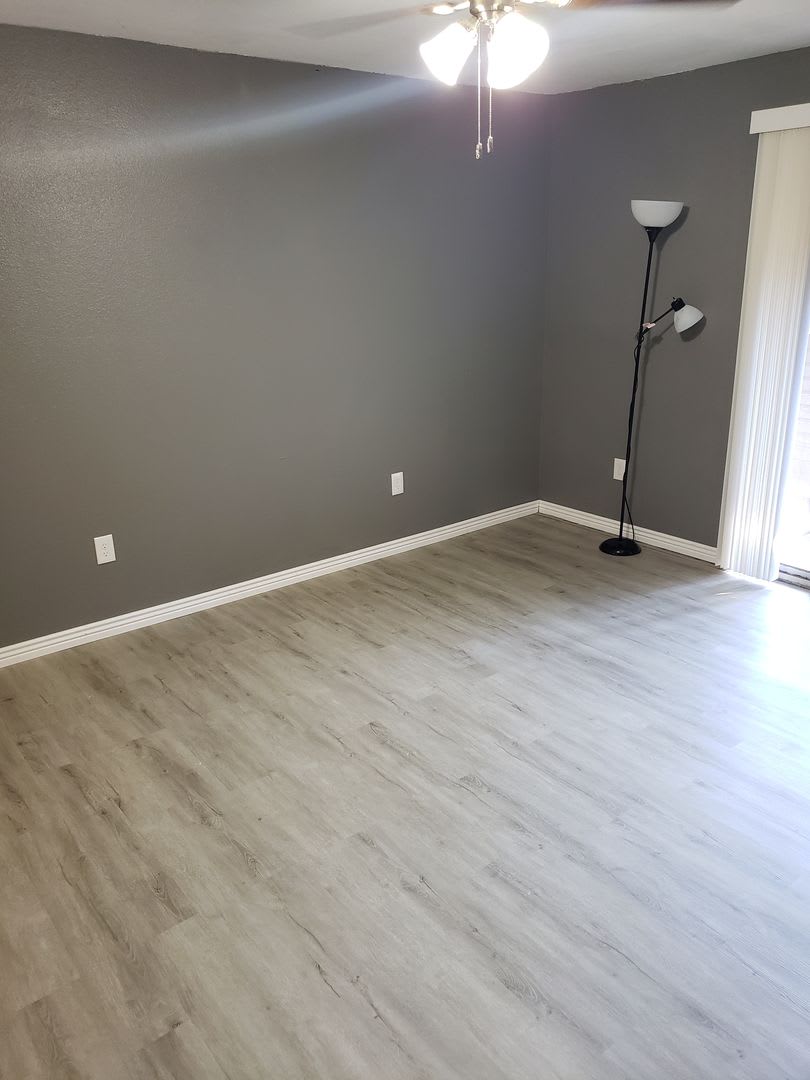 Spacious 2 Bedroom 2 Bath Condo in The Arbors! – photo 4