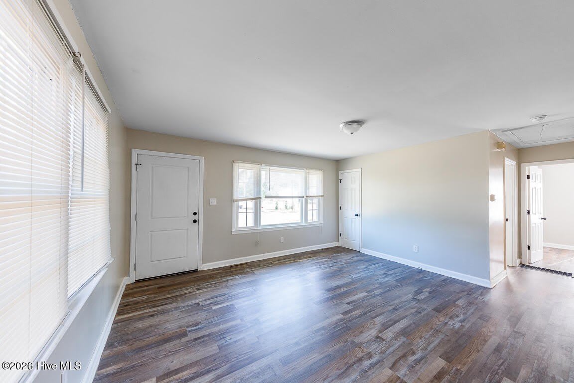 1801 Clark Avenue – photo 5