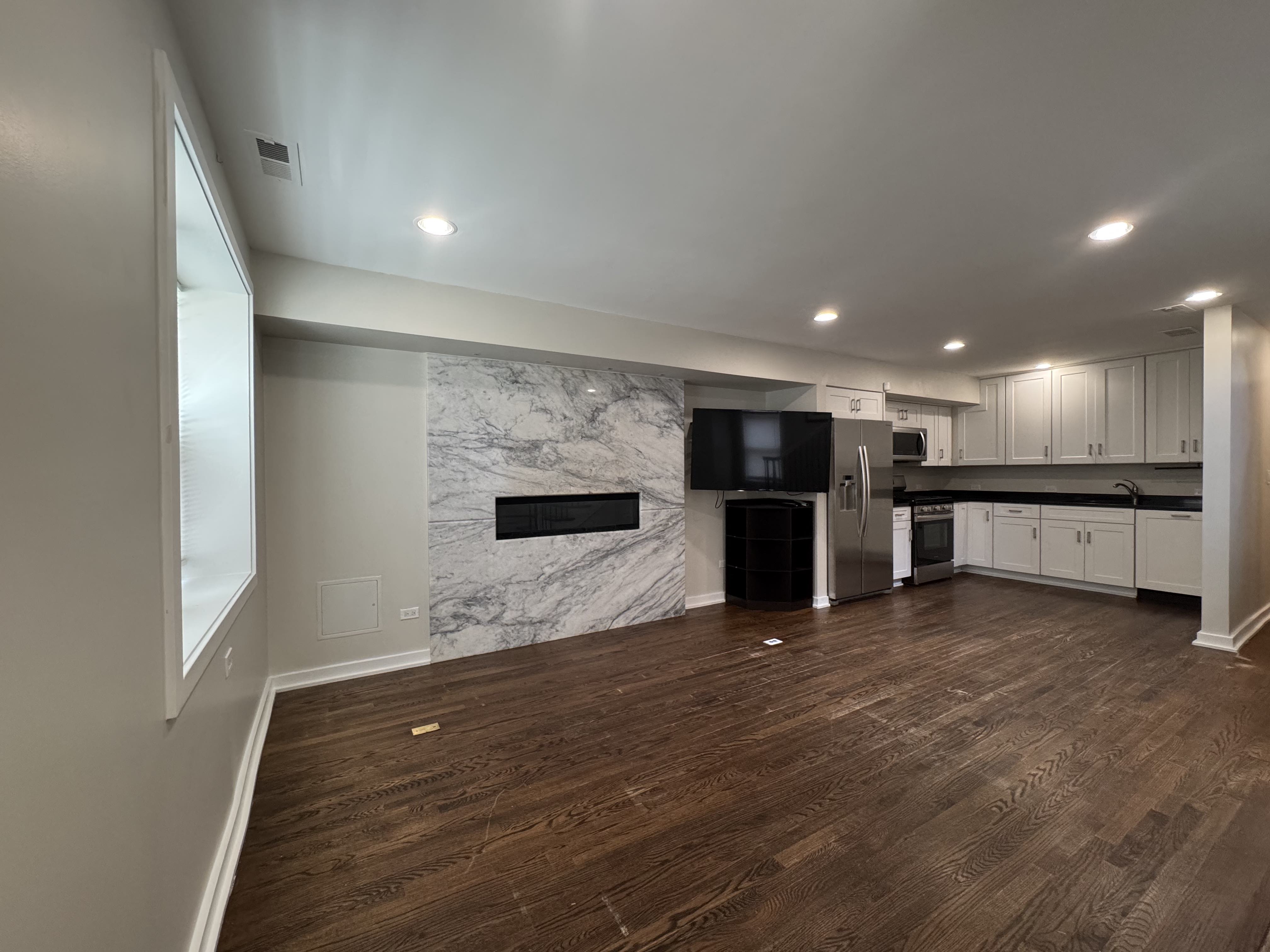 1911 W Cortland St- Ch – photo 2