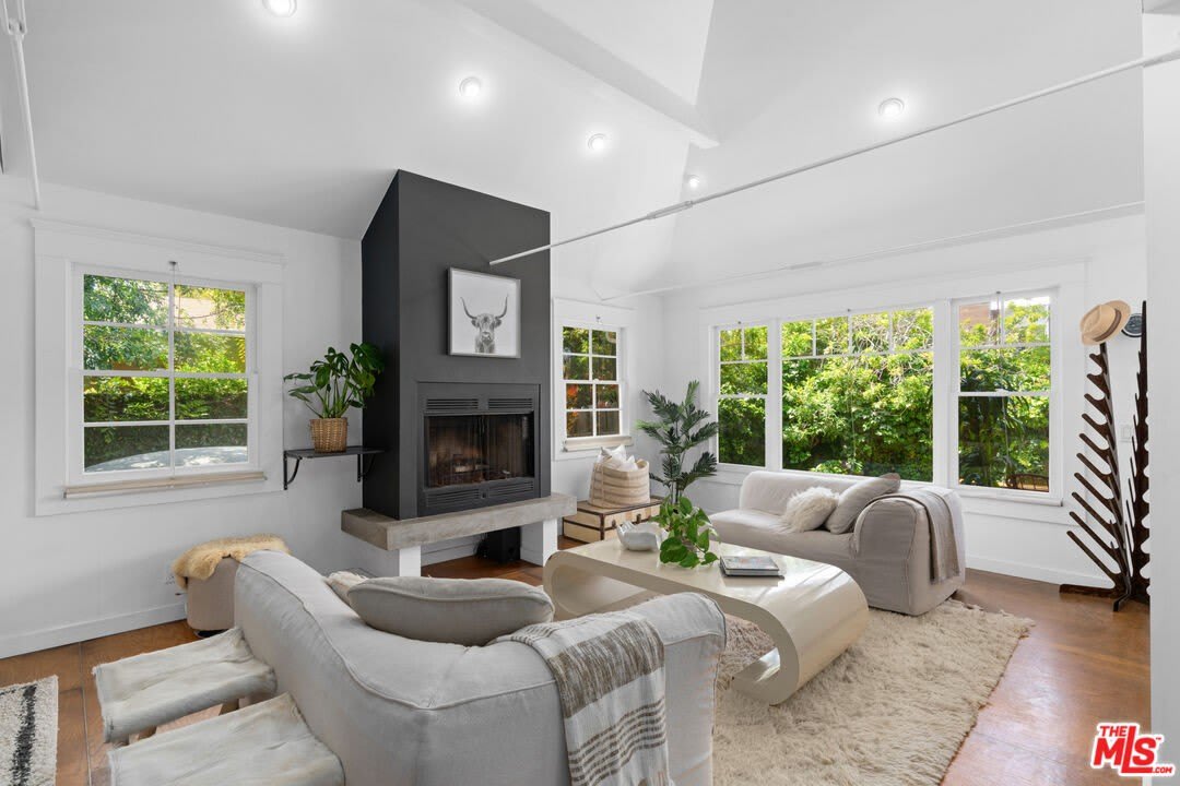 340 5th Ave – photo 4