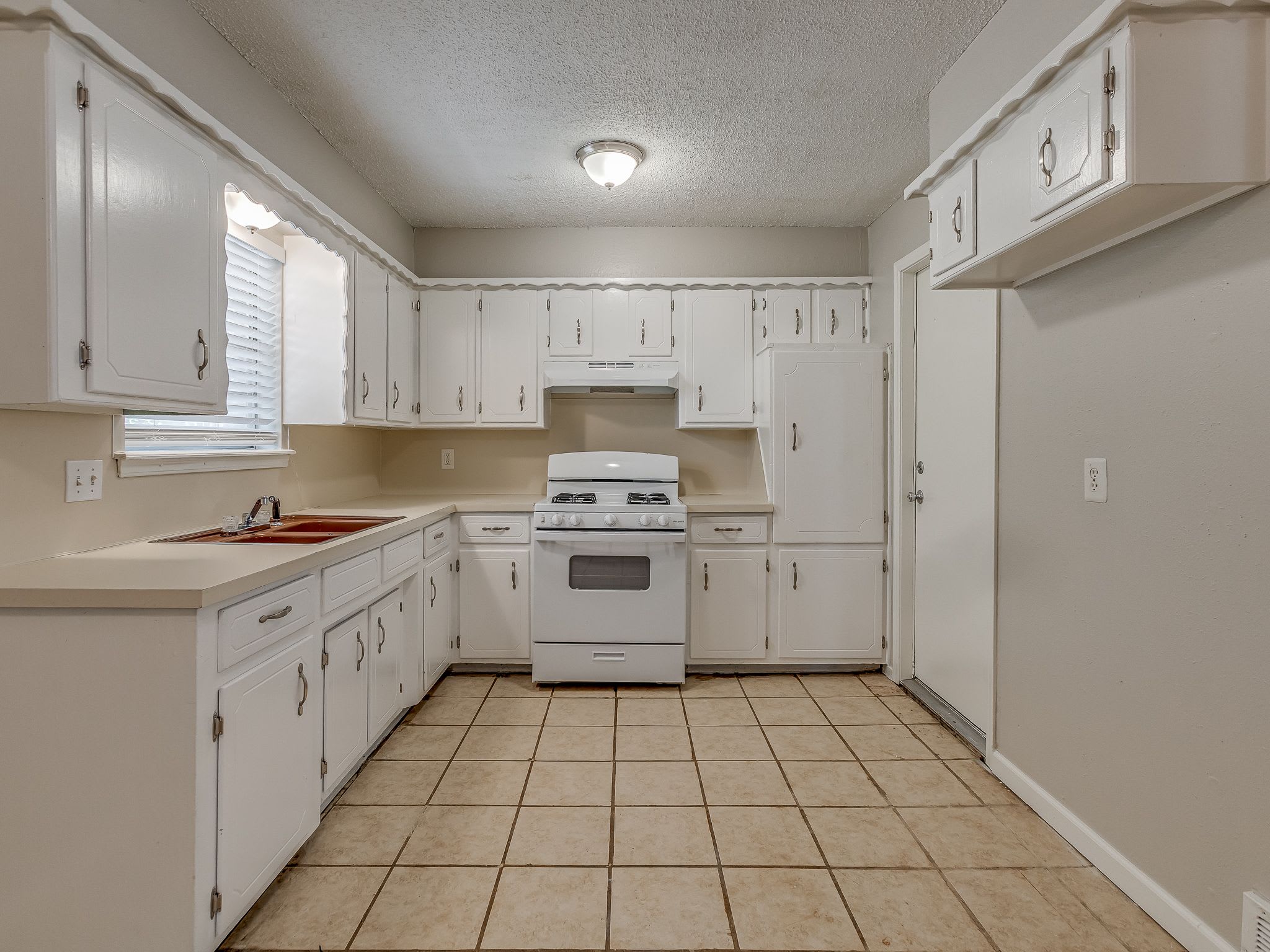 3320 Hampton Road – photo 4