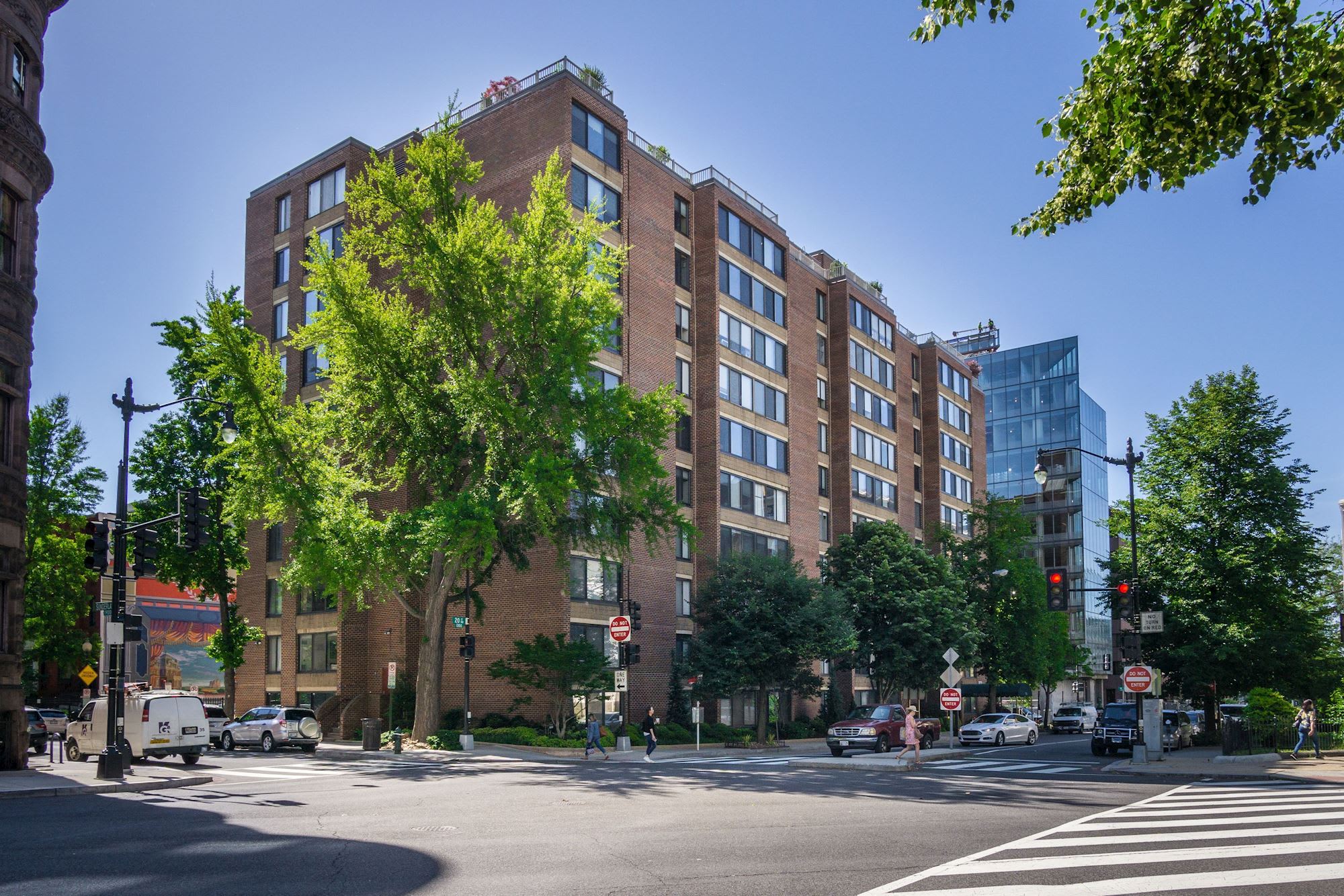 1301 20th St Nw – photo 2